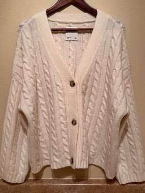 Abercrombie & Fitch Women's Chunky Cable-Knit V-Neck Cardigan Sweater-Size "XL"